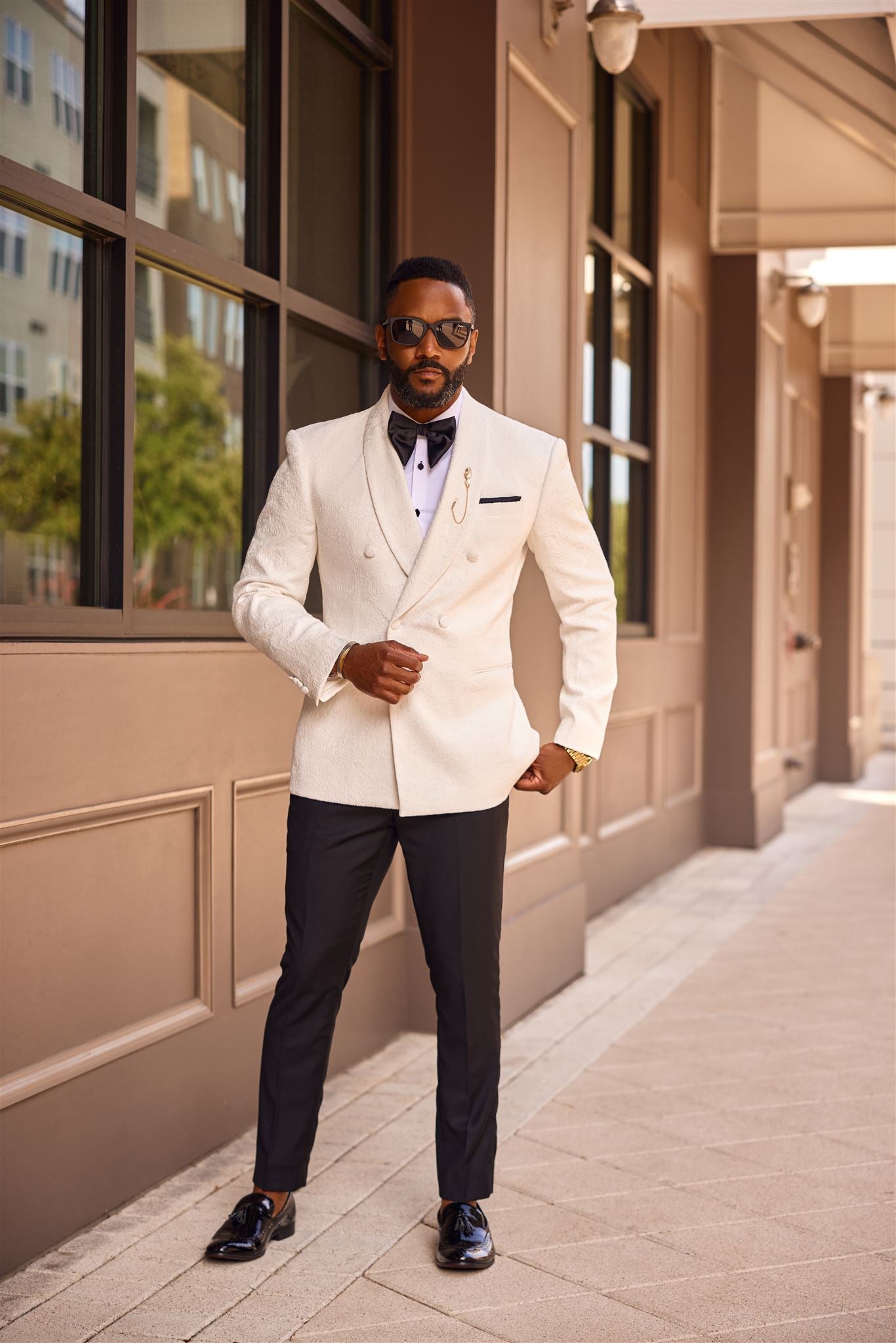Custom Tailored Off White Double Breasted Shawl Lapel Tuxedo